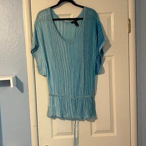 White House Black Market Ombre Blue Lightweight Cinched Waist Blouse or Pullover